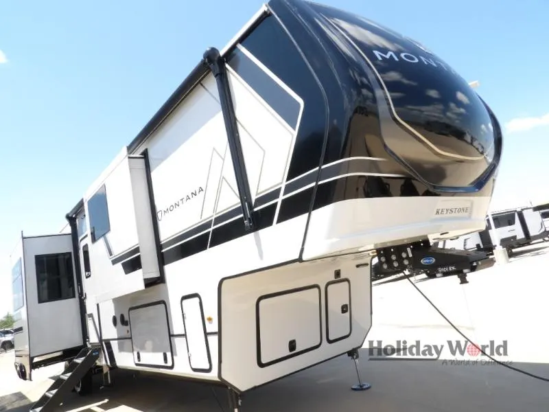 2026 Keystone Montana 3901RK - Photo 2