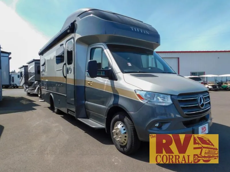 2020 Tiffin Motorhomes Wayfarer Used    24 TW - Main photo
