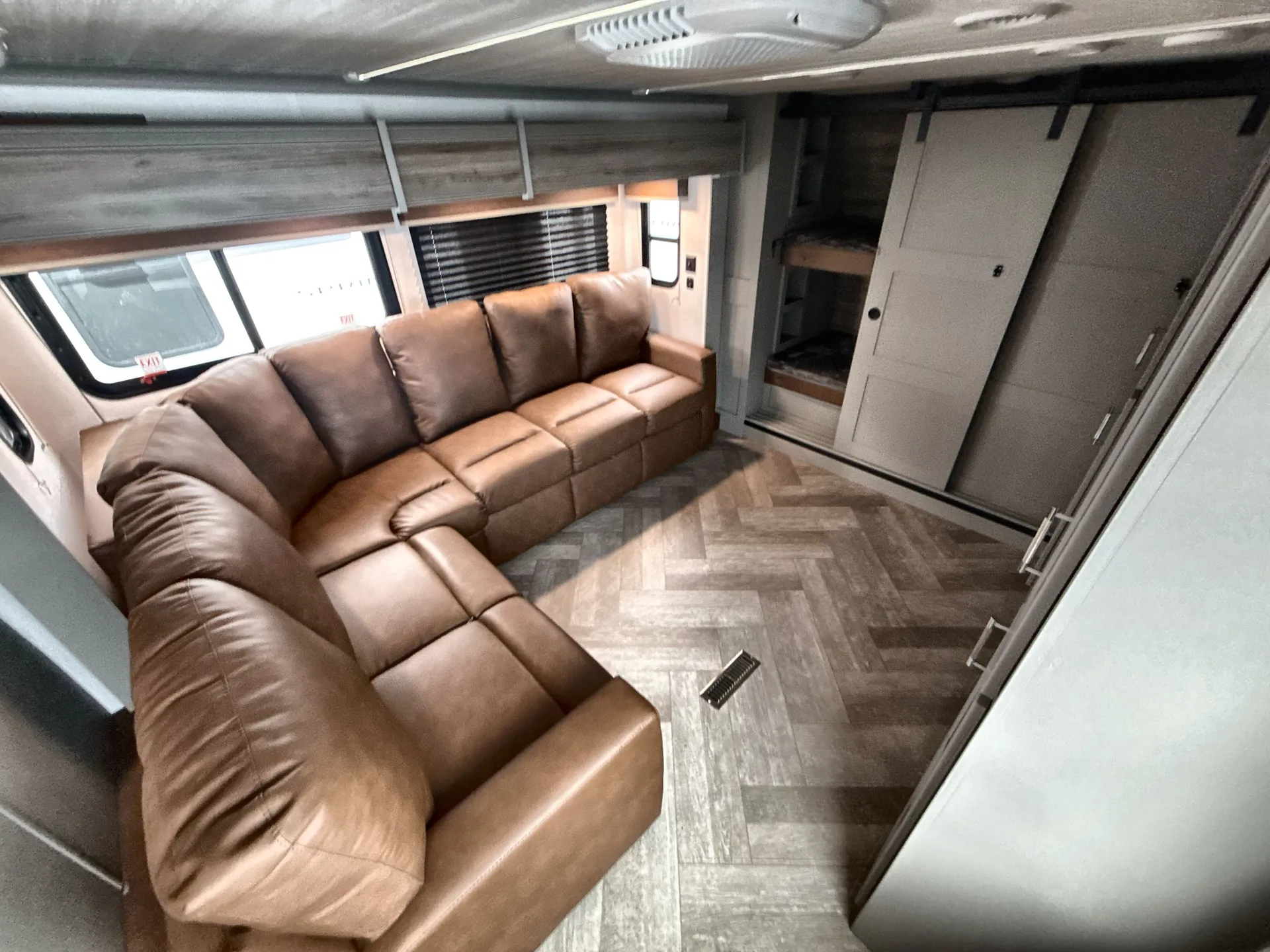 2026 Keystone Sprinter 3800FLB — living area main