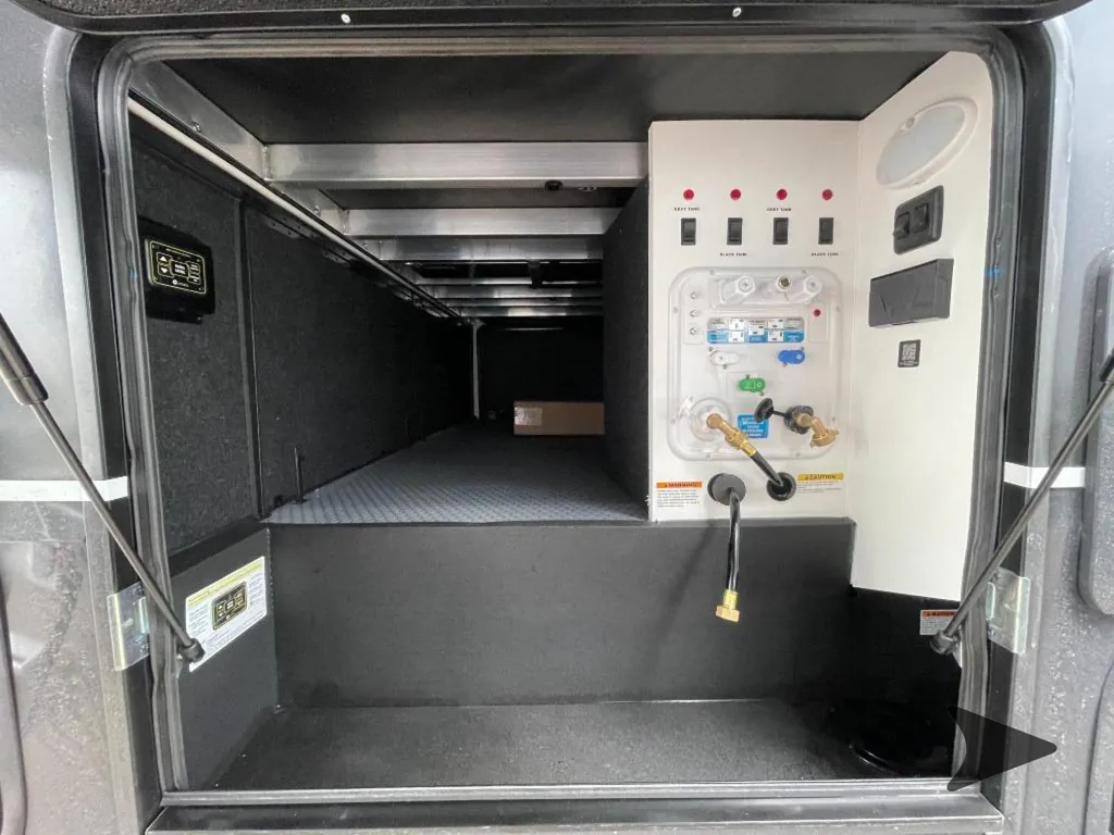 2026 Brinkley Model G 3950, Photos photo 20
