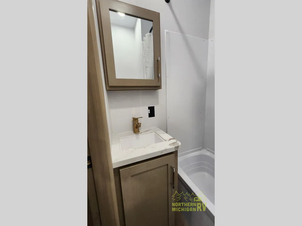 2026 Keystone Raptor 433, Photos photo 26
