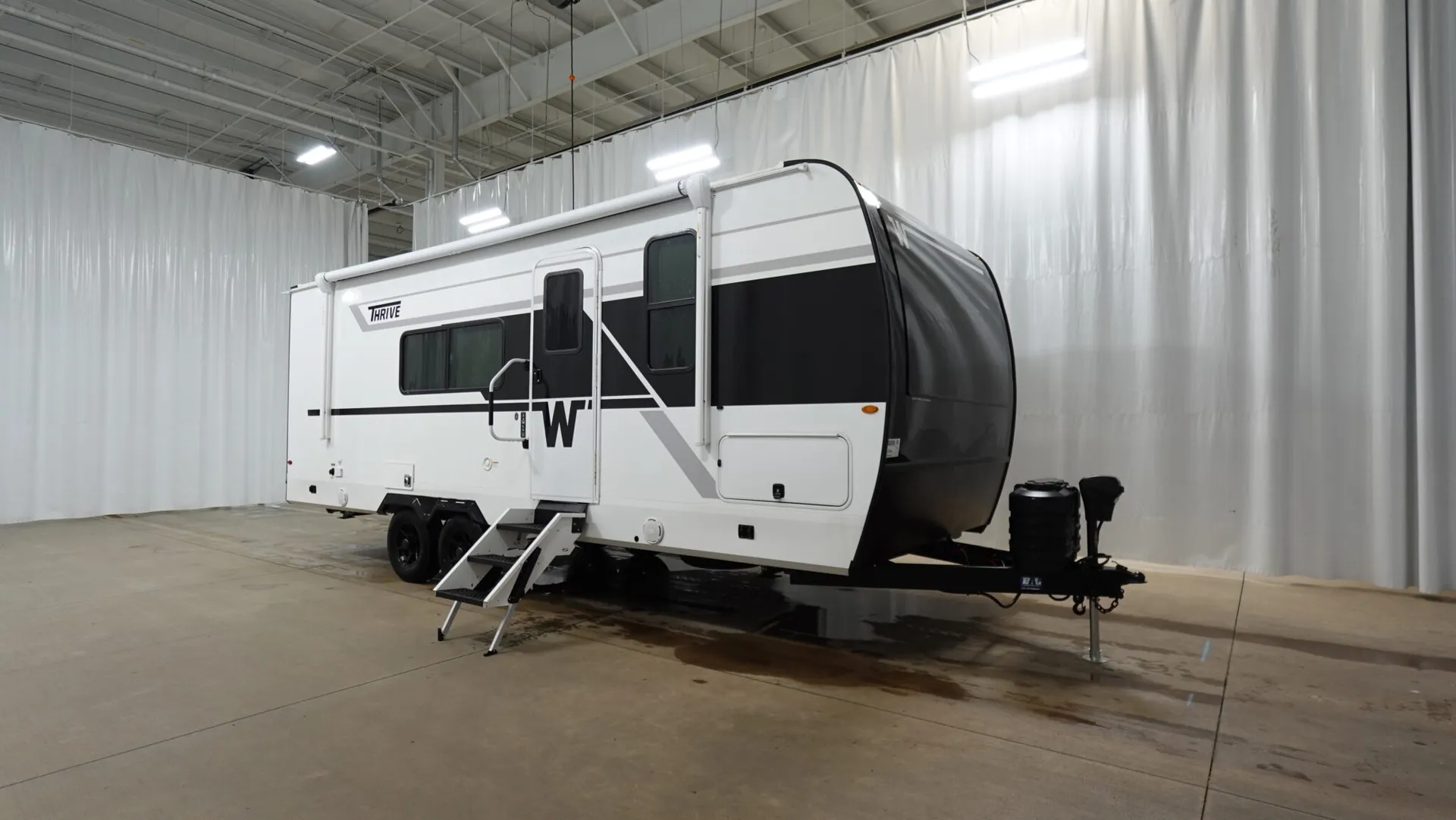 2026 Winnebago Thrive 22MLS - Photo 2