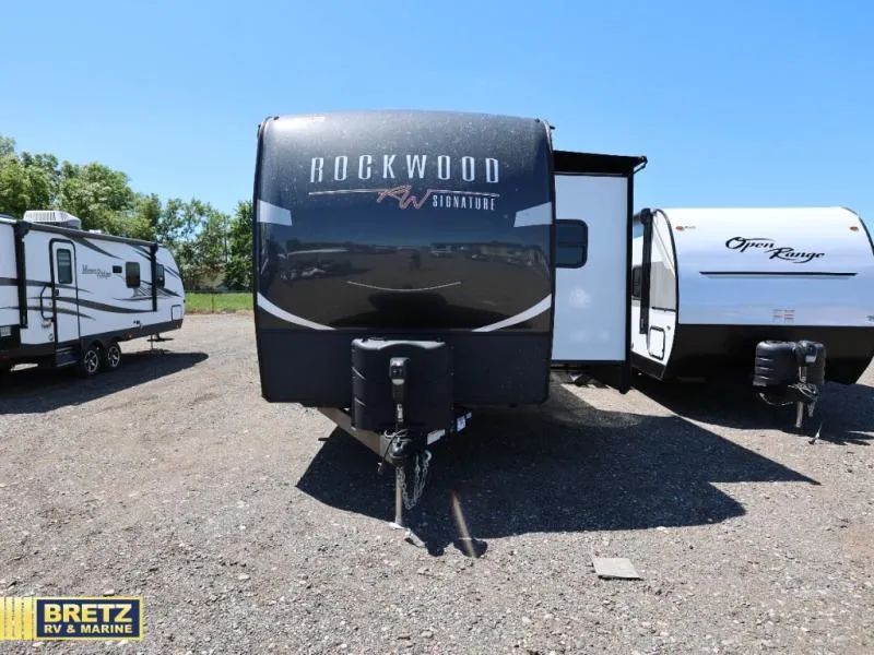 2021 Forest River Rockwood Signature Ultra Lite 8332SB - Photo 3