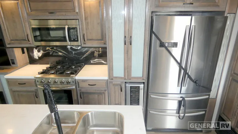 2021 Forest River Cedar Creek Champagne Edition 38EL, Photos photo 6