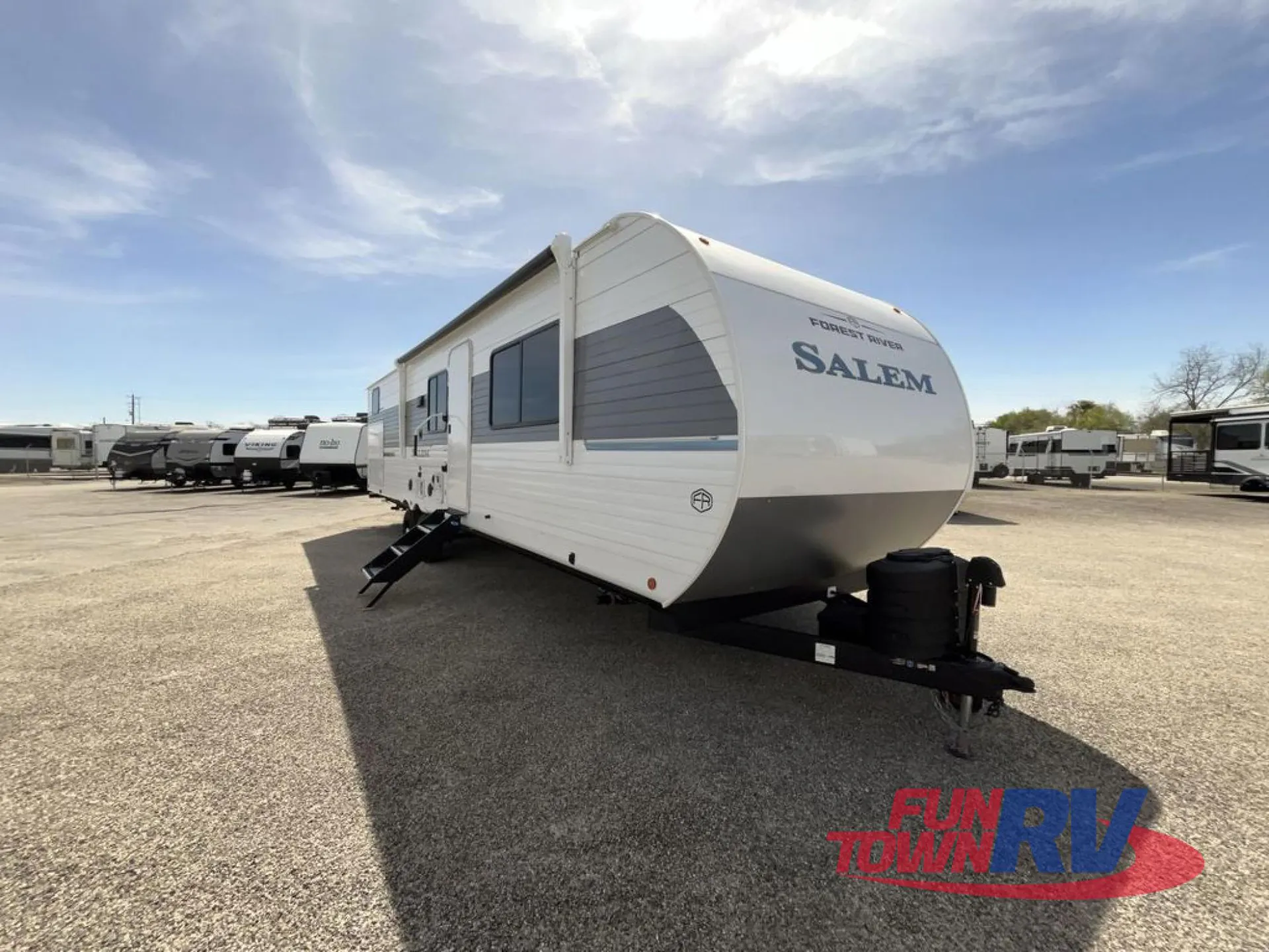 2026 Forest River Salem 33TS dealer photo 1 from Fun Town RV