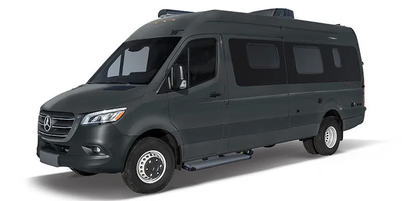 Winnebago Boldt 70BL exterior
