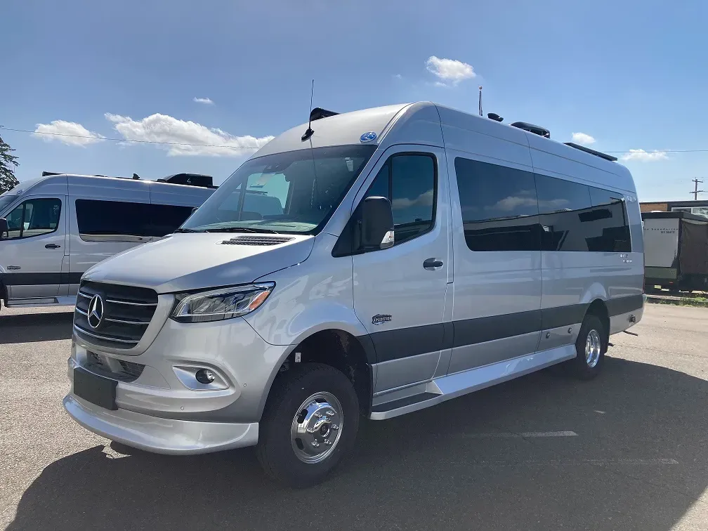 2024 Holiday Rambler Xpedition SL4E - Photo 3