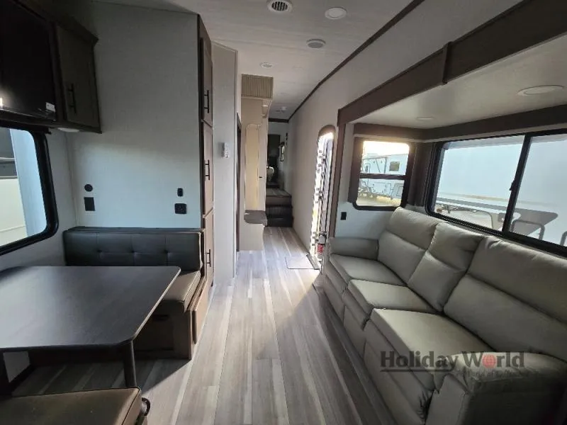 2026 Keystone Cougar Half-Ton 29MBD - Photo 4