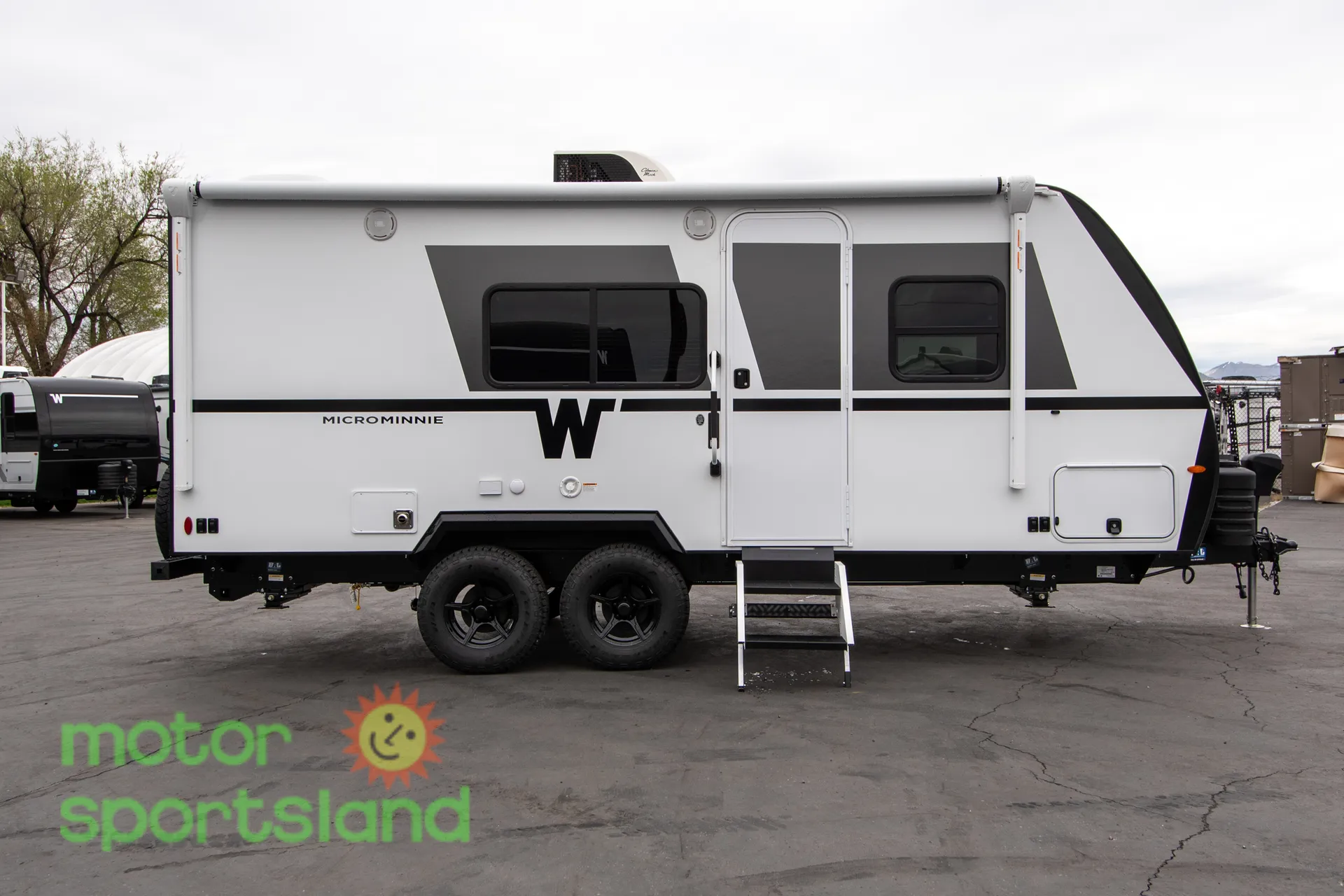 2026 Winnebago Micro Minnie 2108TB - Photo 3