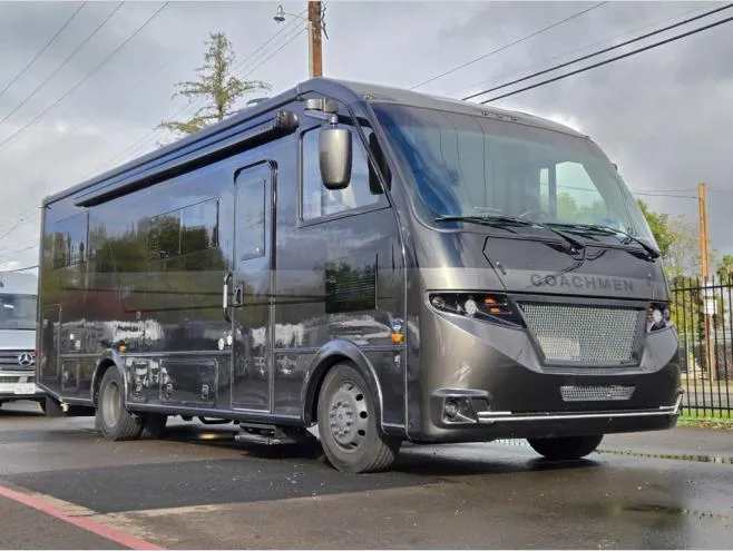 2026 Coachmen Euro 25TB - Photo 2