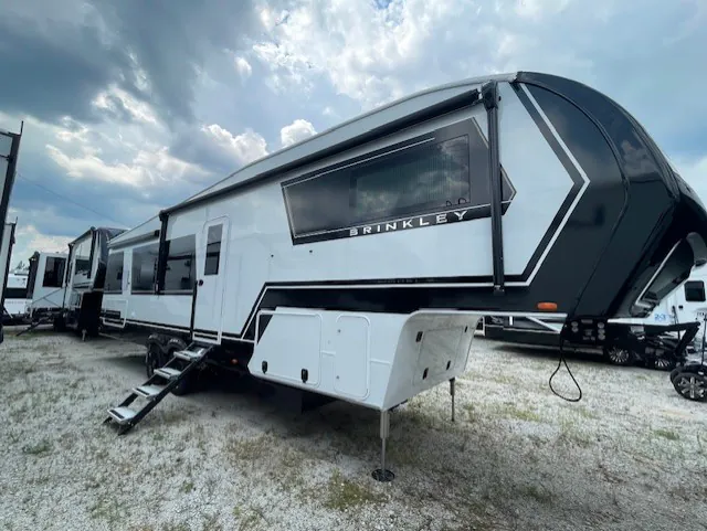 2026 Brinkley Model Z 2810, Photos photo 5