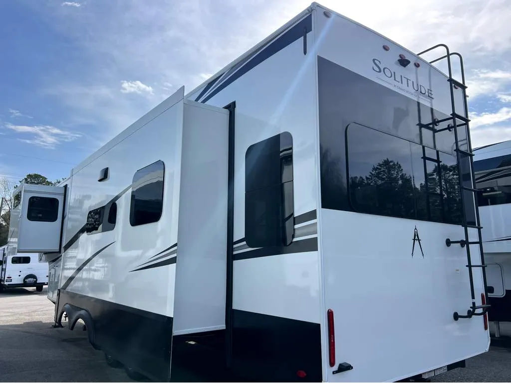 2026 Grand Design Solitude 370DV - Photo 4