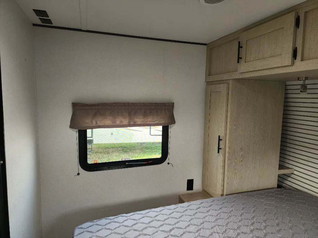 2025 Shasta RVs i-5 Edition 525BHS, Photos photo 26