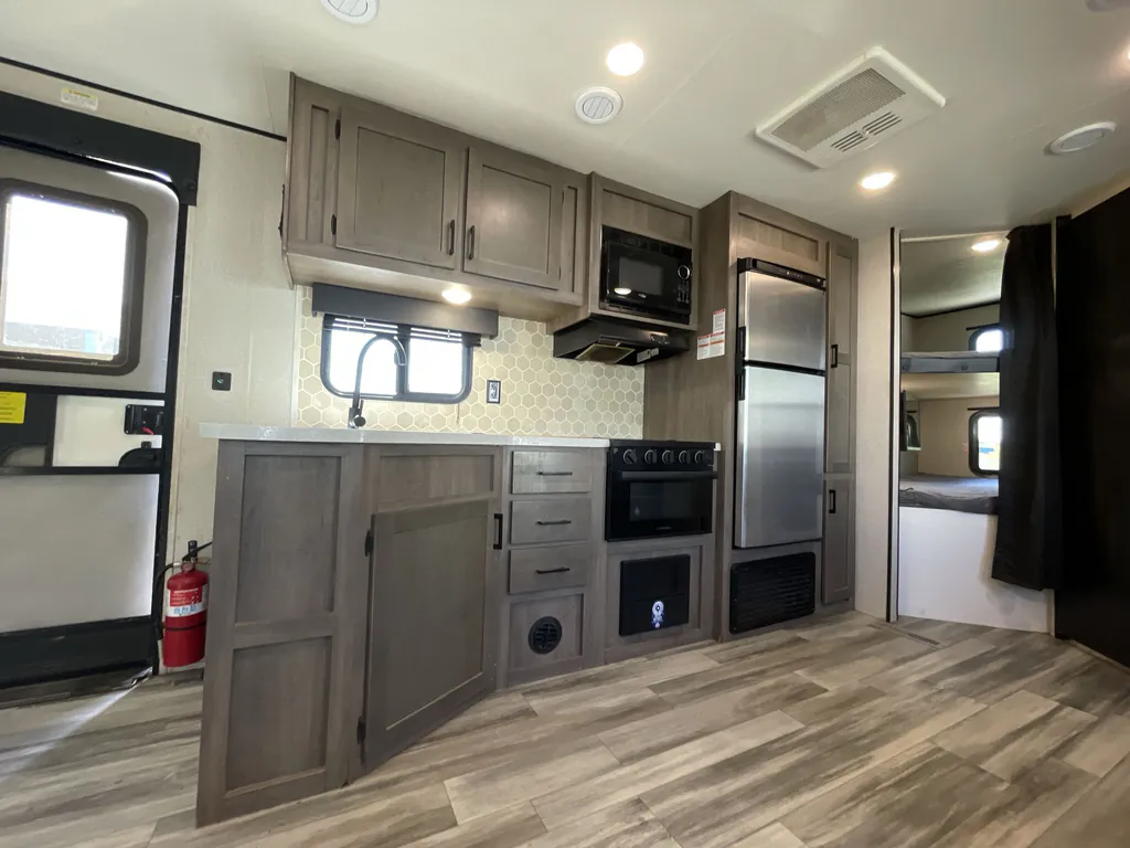 2024 Starcraft Autumn Ridge 26BHS, Photos photo 11