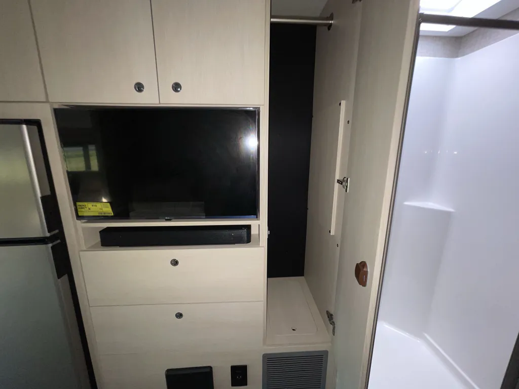 2026 Tiffin Wayfarer 25 XRW, Photos photo 32