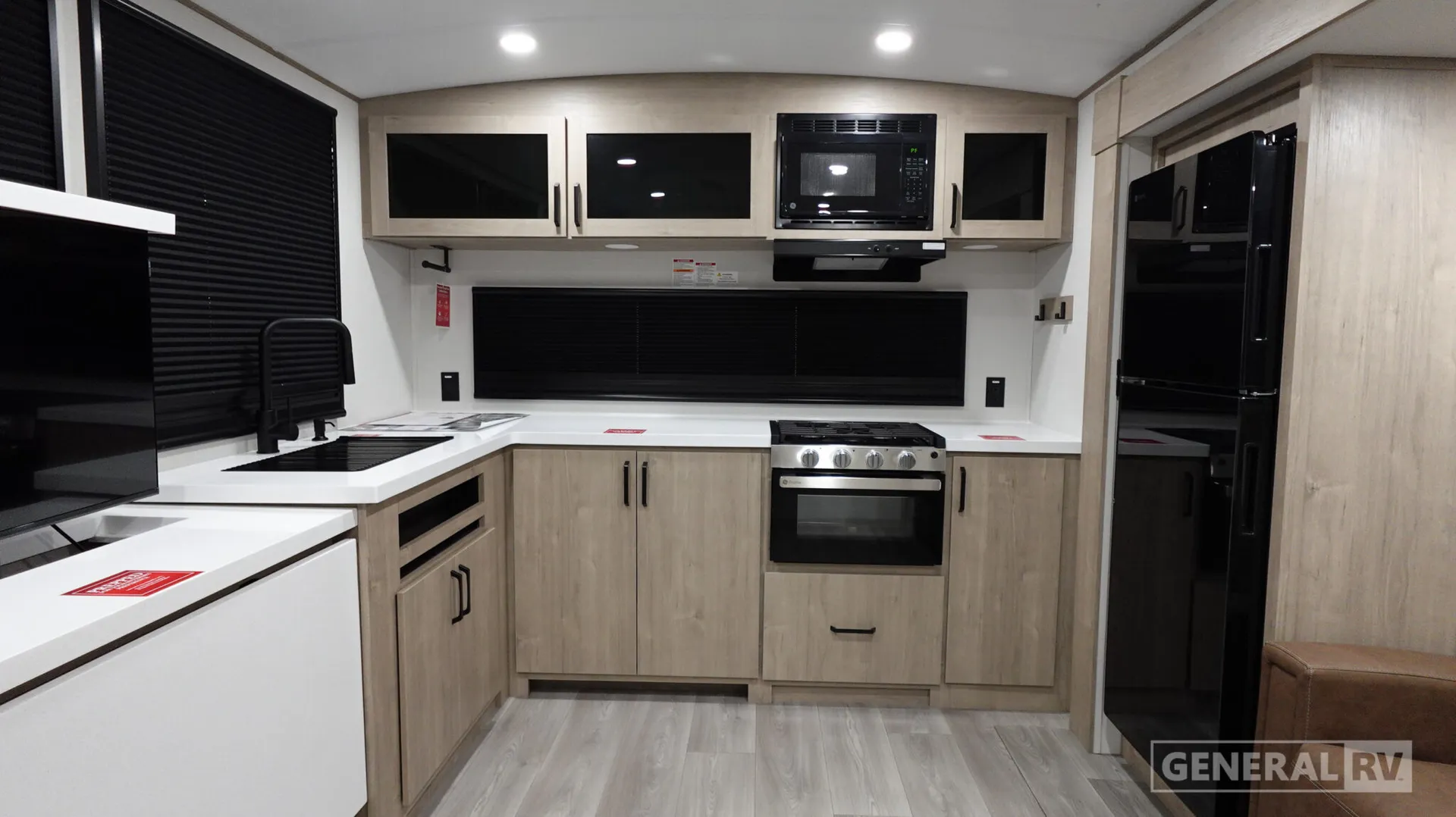 2026 Grand Design Imagine 2700BS - Photo 3