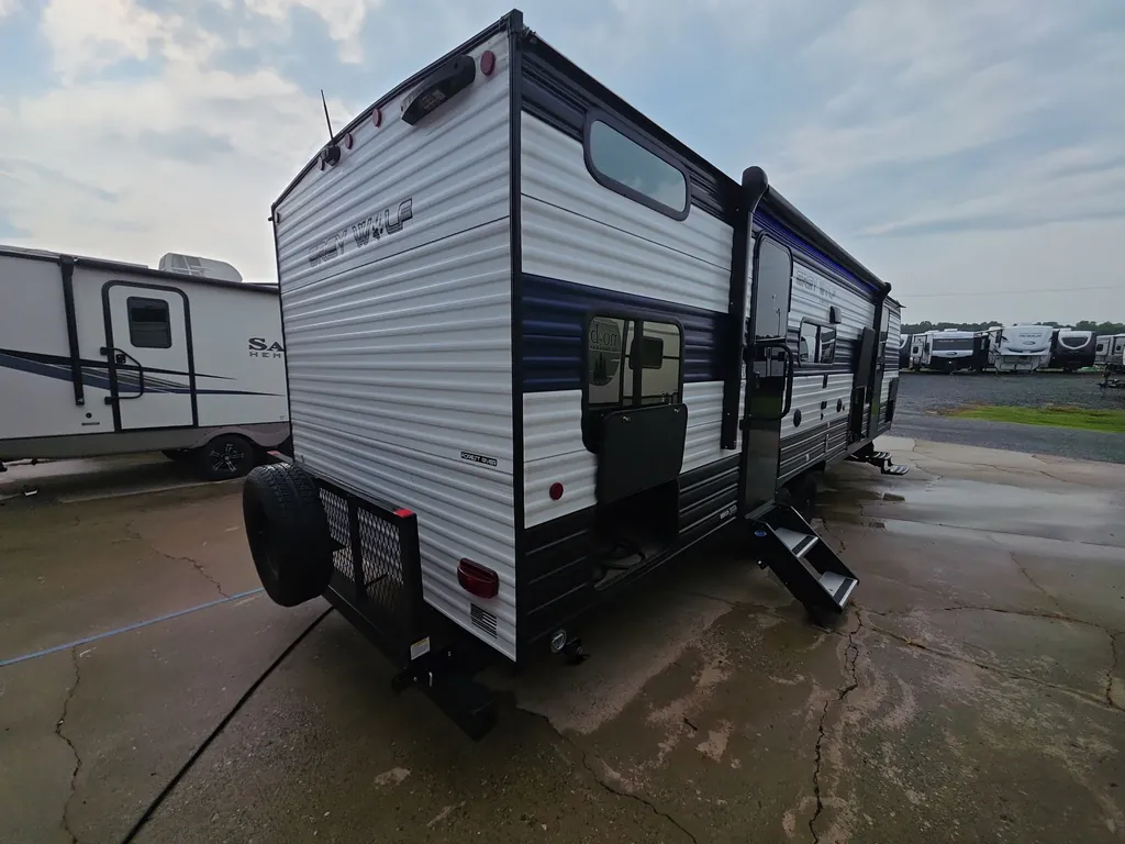 2024 Forest River Cherokee Grey Wolf 27DBH, Photos photo 8