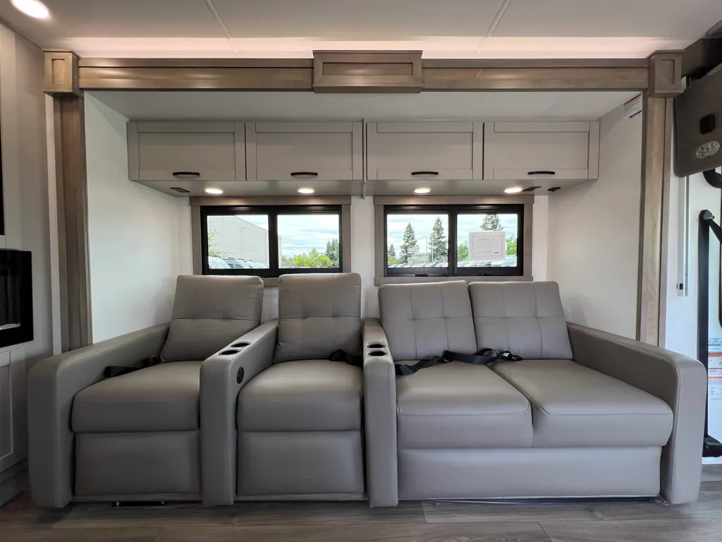 2027 Entegra Coach Vision XL 36C, Photos photo 7