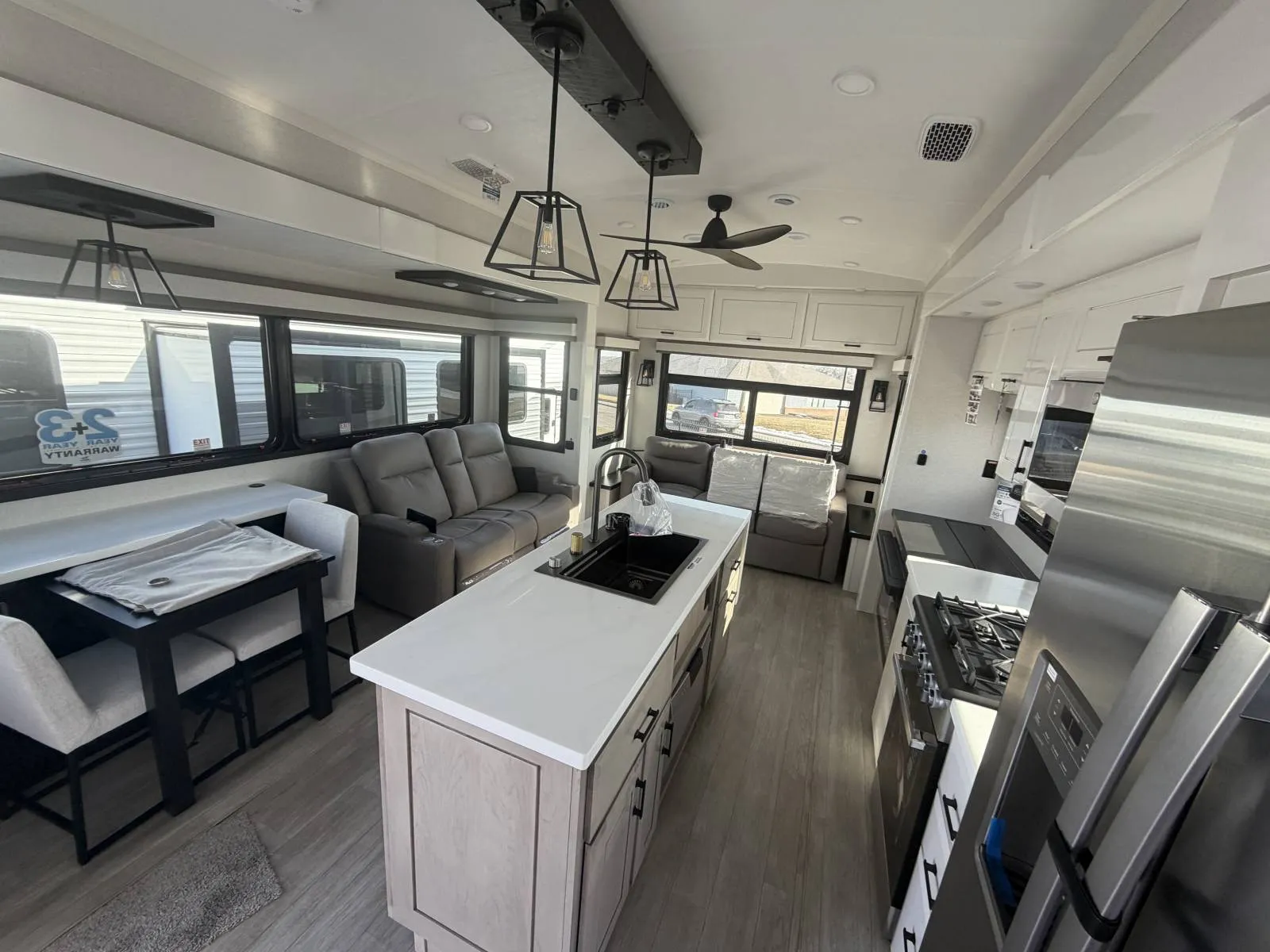 2026 Jayco Pinnacle 36FBTS - Photo 4