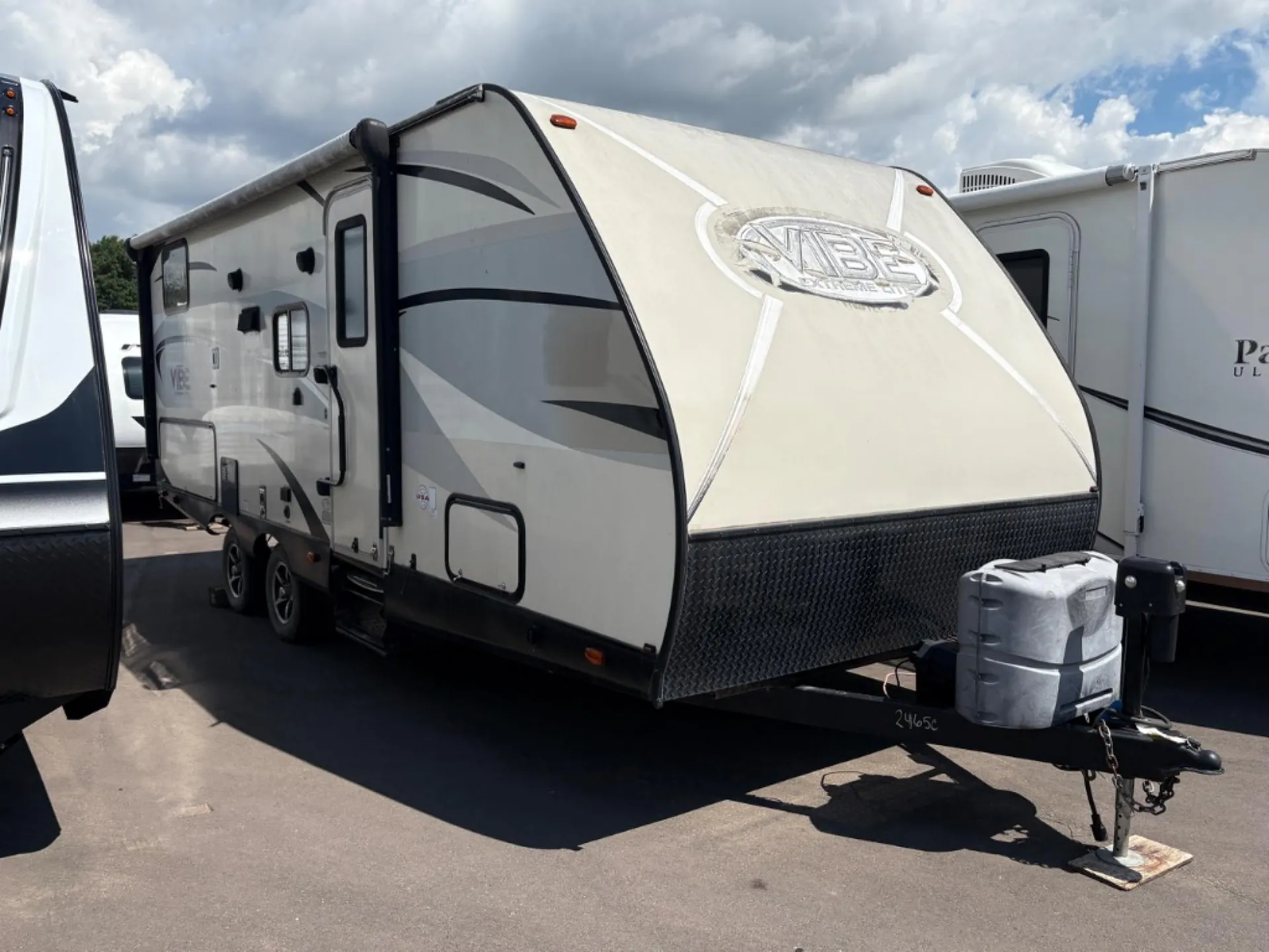 2016 Forest River Vibe Extreme Lite 250BHS dealer photo 1 from Willie's RV