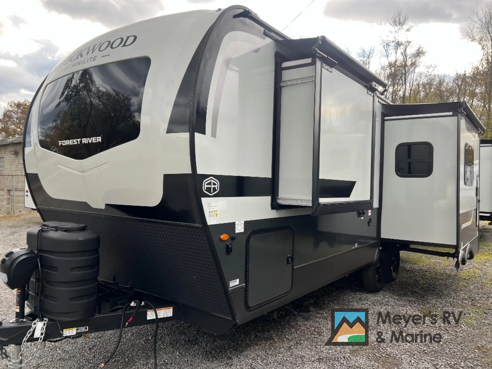 2026 Forest River Rockwood Mini Lite 2515S - Photo 3