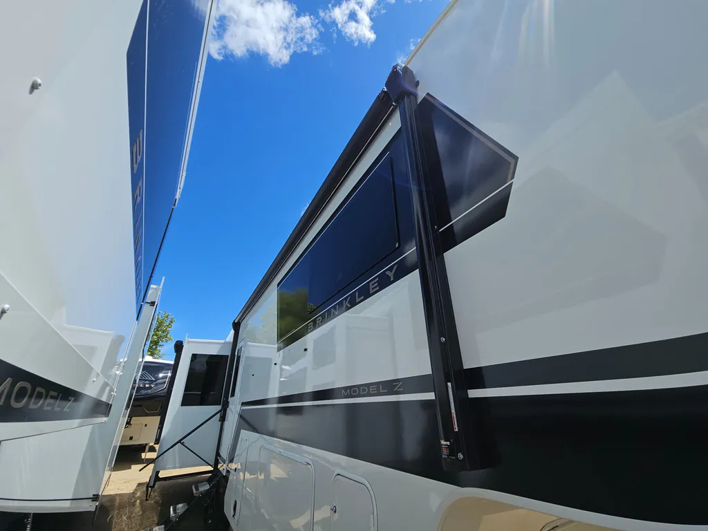 2026 Brinkley Model Z 3600, Photos photo 61