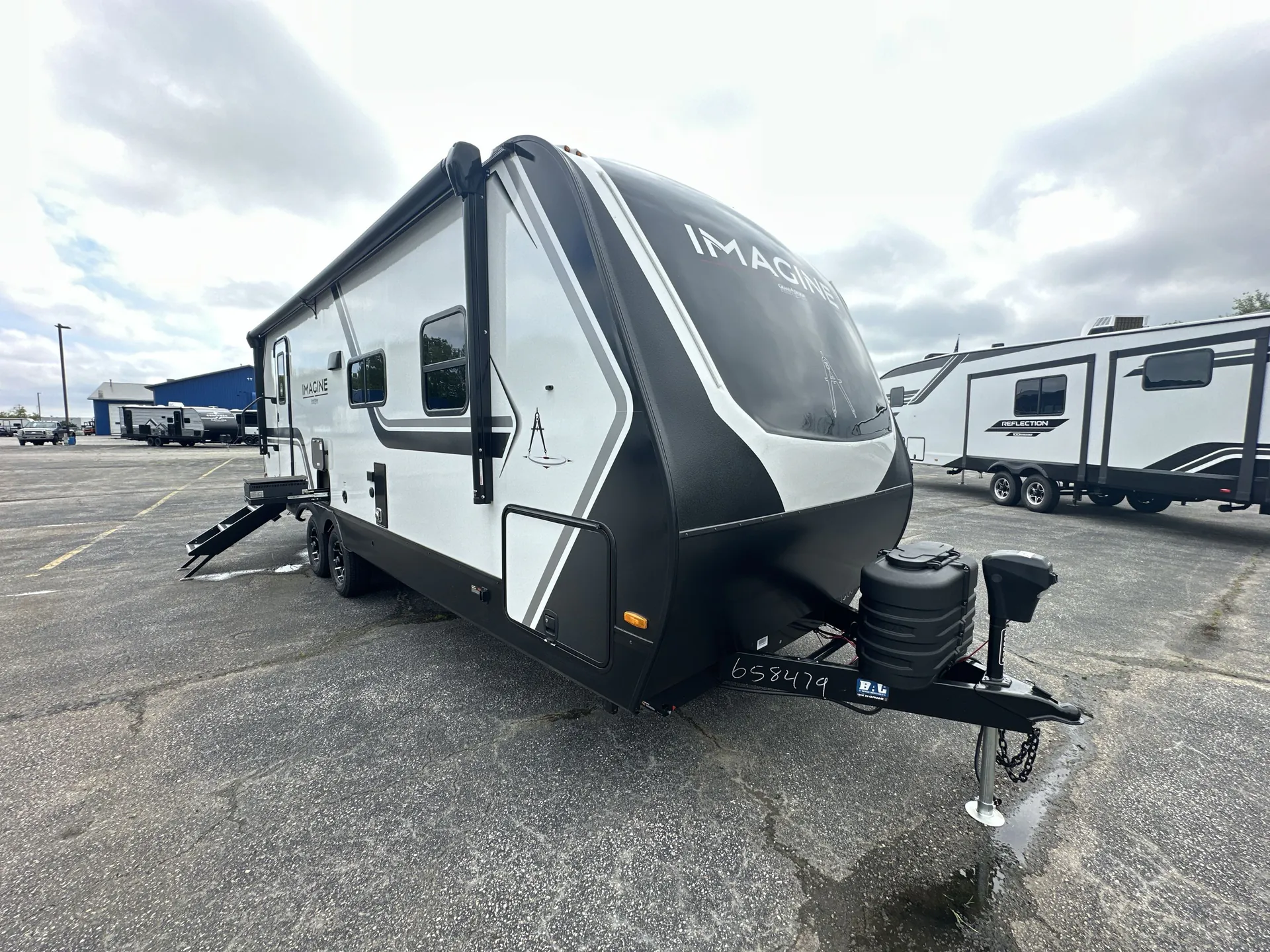 2027 Grand Design Imagine 2600RB - Photo 2