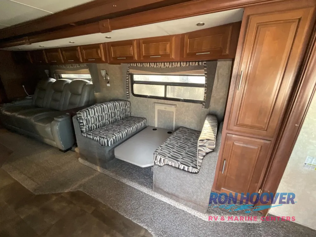 2015 Forest River RV Georgetown 335DS, Photos photo 13