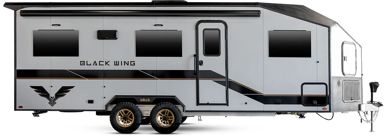 inTech Black Wing 830 X exterior