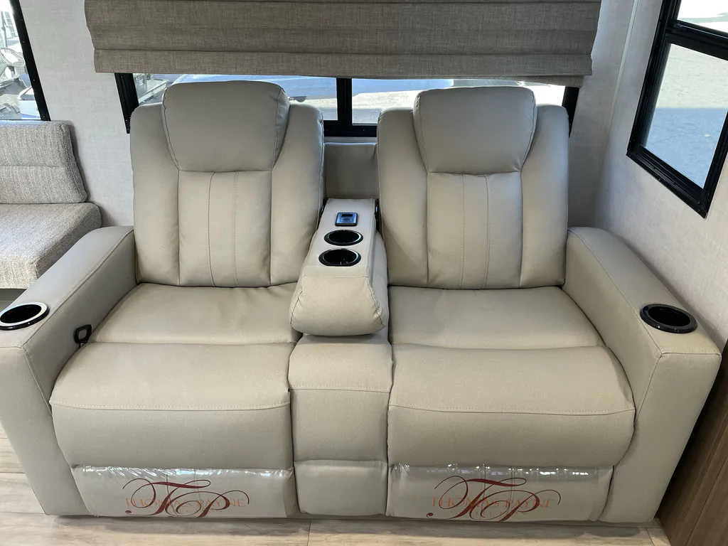 2026 Forest River Vibe 3400XL, Photos photo 23