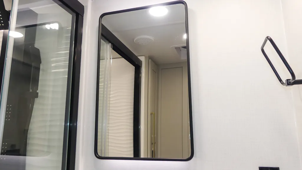 2025 Brinkley Model G 3250, Photos photo 16