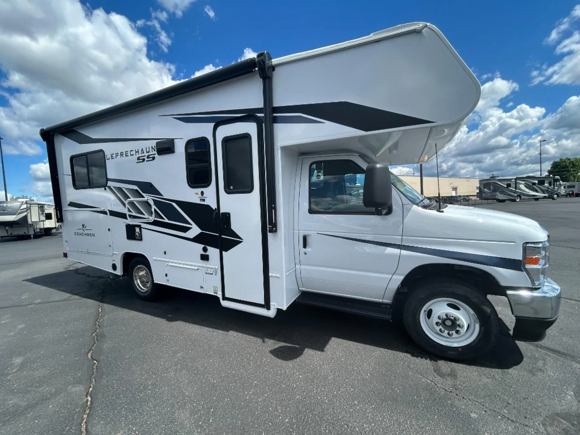 2026 Coachmen Leprechaun 210QSS - Photo 2