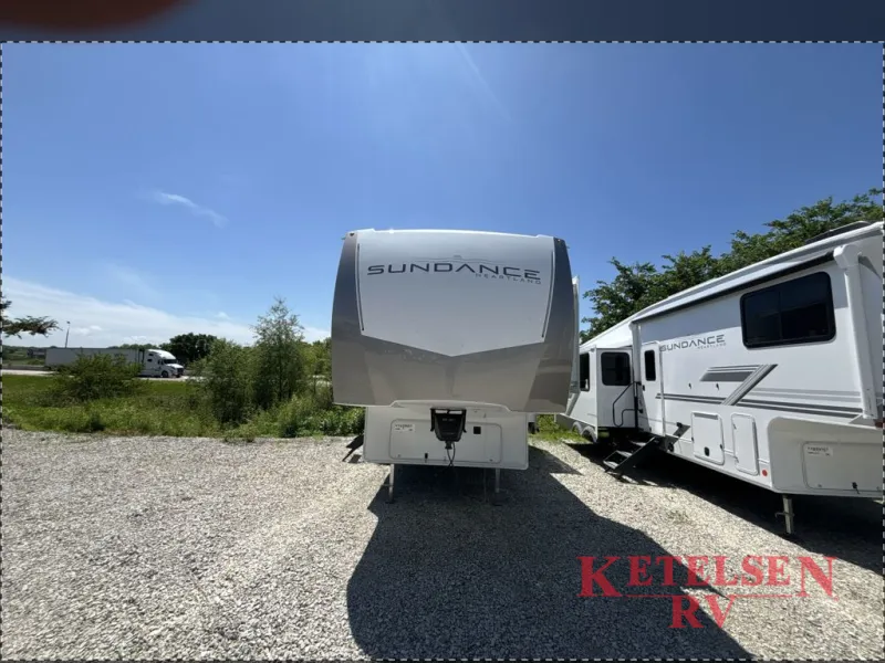 2027 Heartland Sundance XLT 24ML - Photo 4