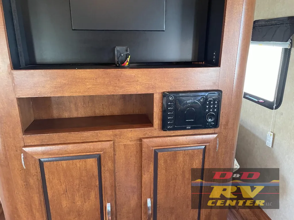 2016 Forest River Vibe 272BHS, Photos photo 35