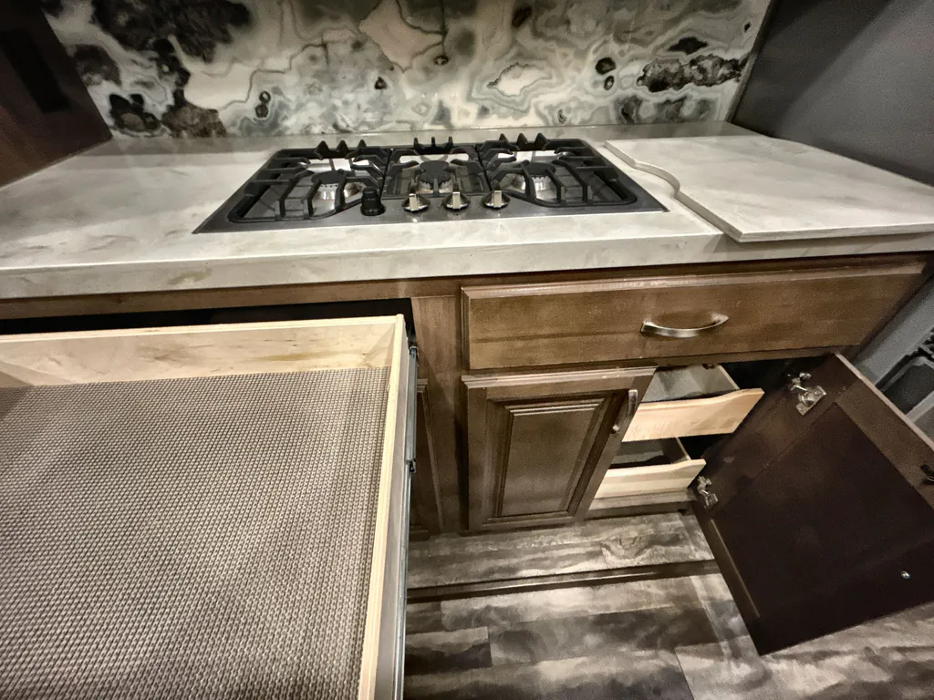 2019 Forest River Cedar Creek Champagne Edition 38EL, Photos photo 24