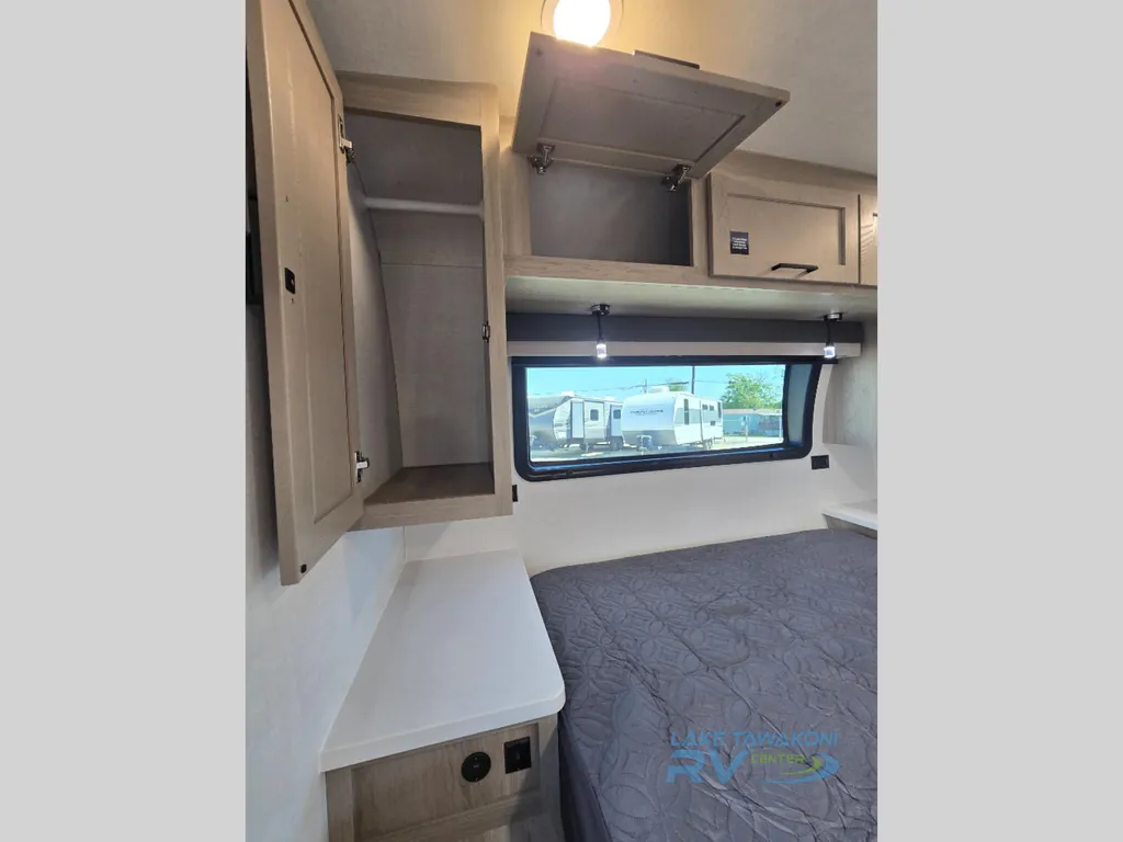 2026 Forest River Flagstaff Micro Lite 21FBRS, Photos photo 28