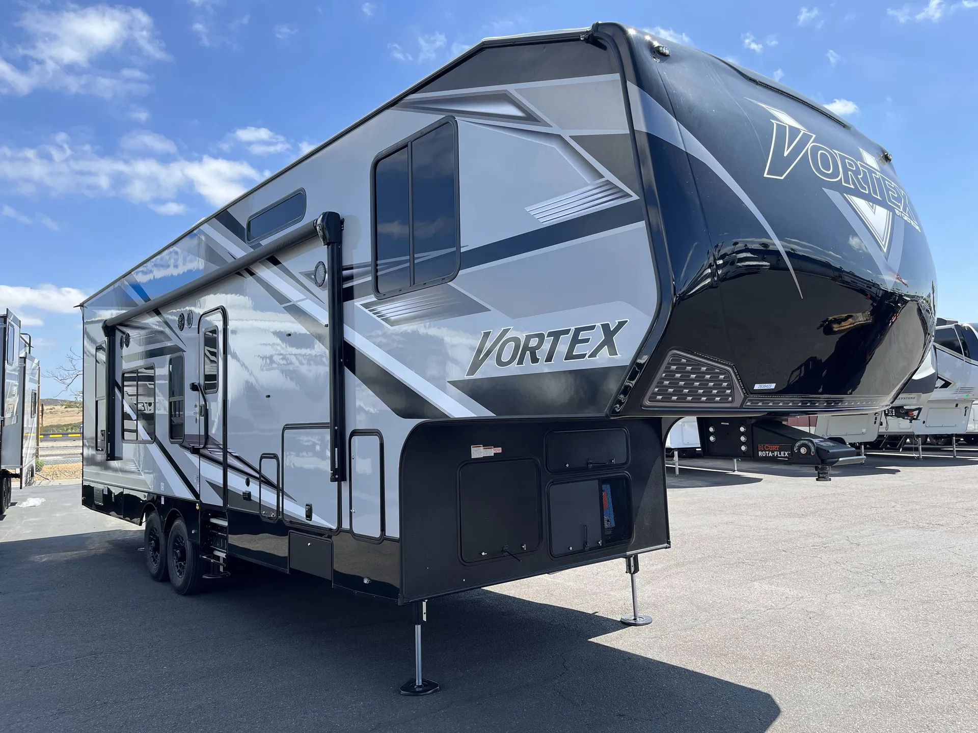 2027 Genesis Supreme Vortex 3219VXL - Photo 2