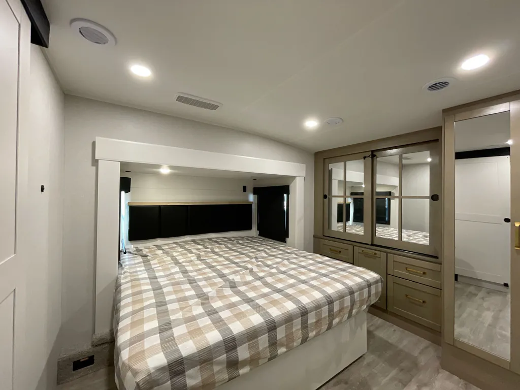 2026 Jayco Eagle 321RSTS, Photos photo 14