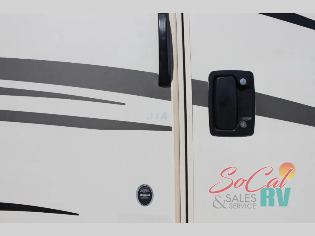 2018 Fleetwood Flair 31A, Photos photo 8