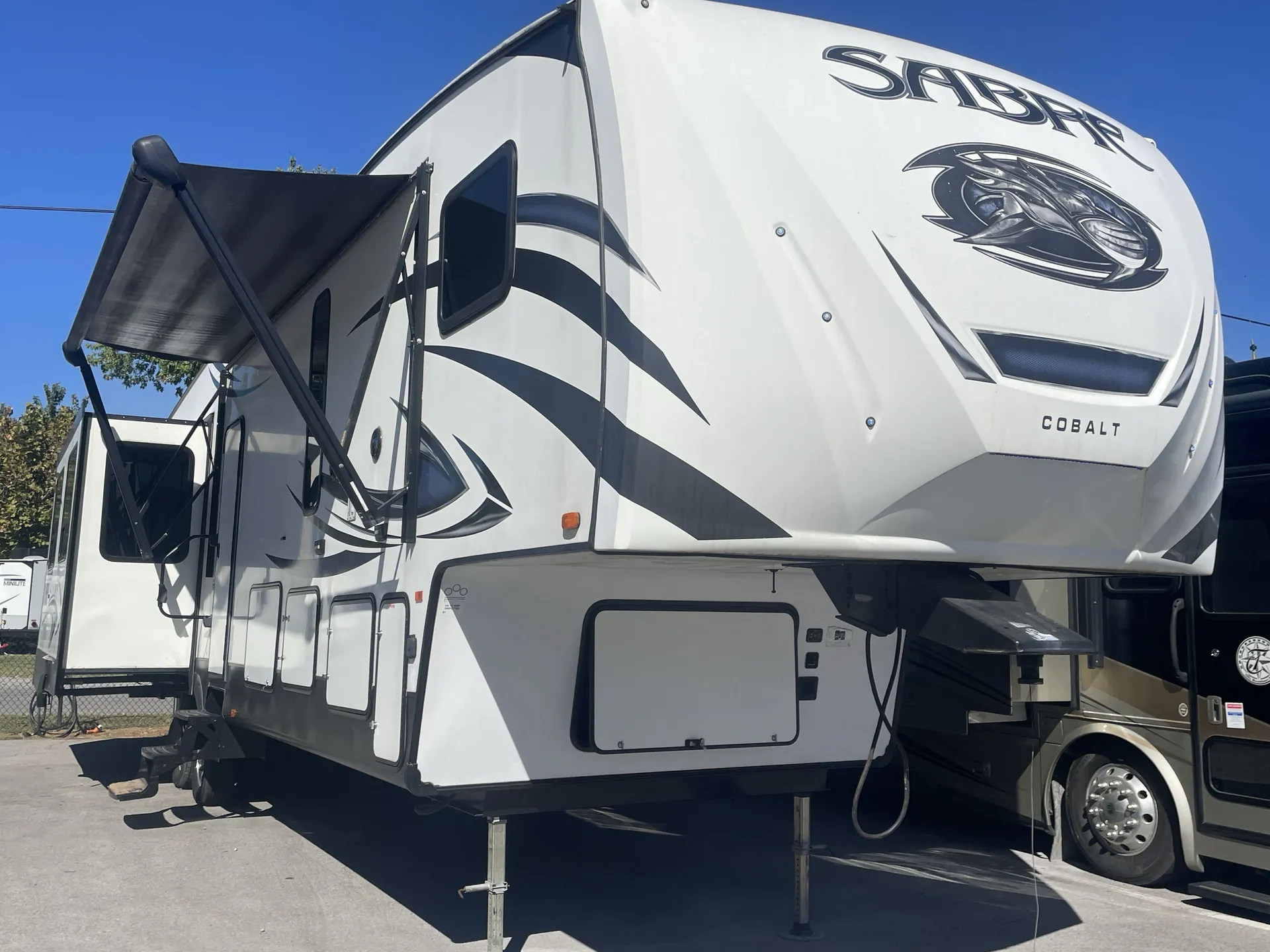 2017 Forest River Sabre 36BHQ - Photo 2