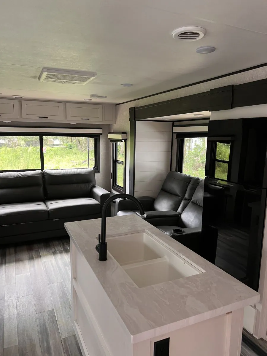 2024 Jayco Jay Flight 340RLK - Photo 4