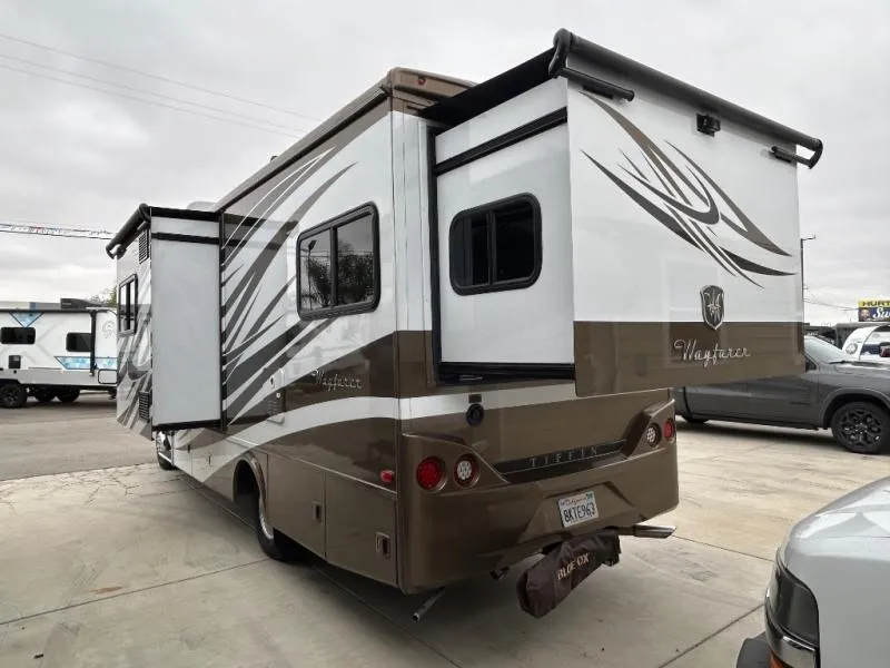 2017 Tiffin Motorhomes Wayfarer Used    24 QW - Photo 3