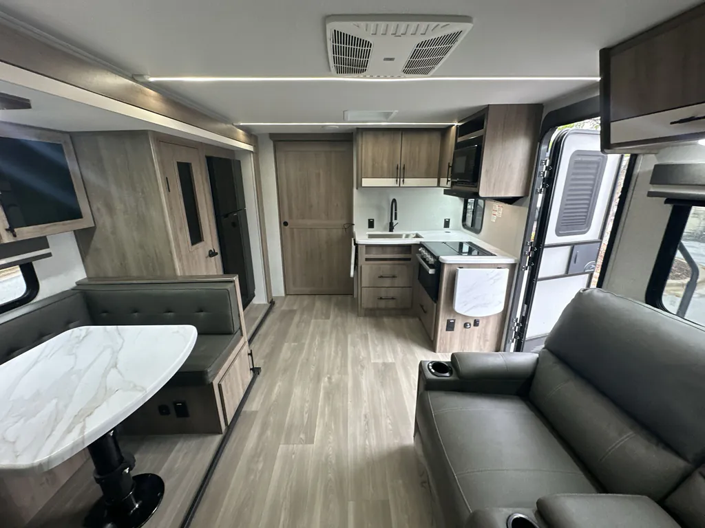 2025 Grand Design Imagine XLS 25DBE, Photos photo 10