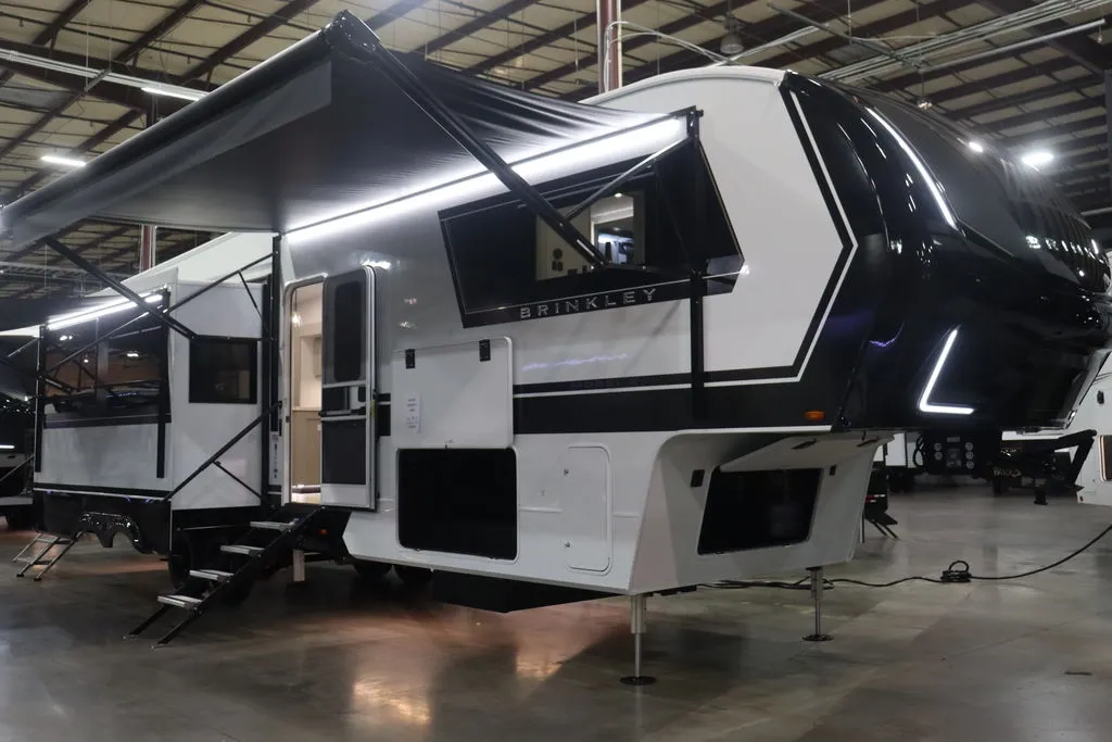 2026 Brinkley Model Z 3420 - Photo 2