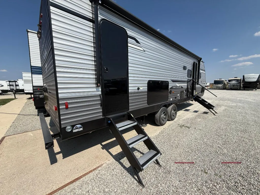 2026 Coachmen Catalina Legacy Edition 273DBHCK, Photos photo 17