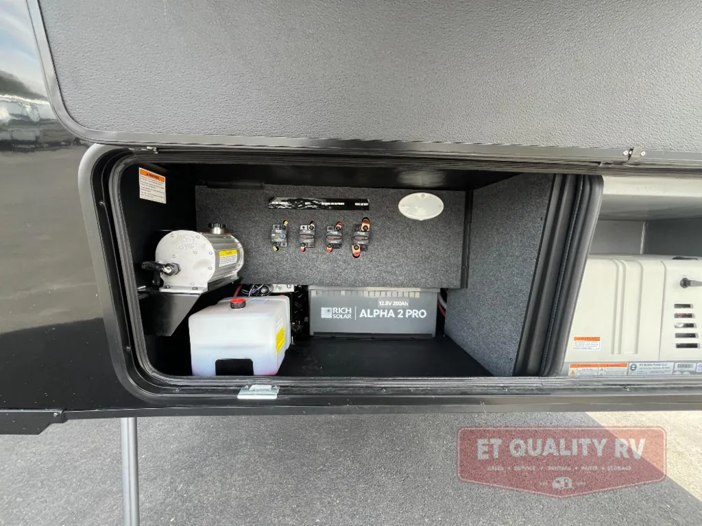 2026 Brinkley Model G 4150, Photos photo 6