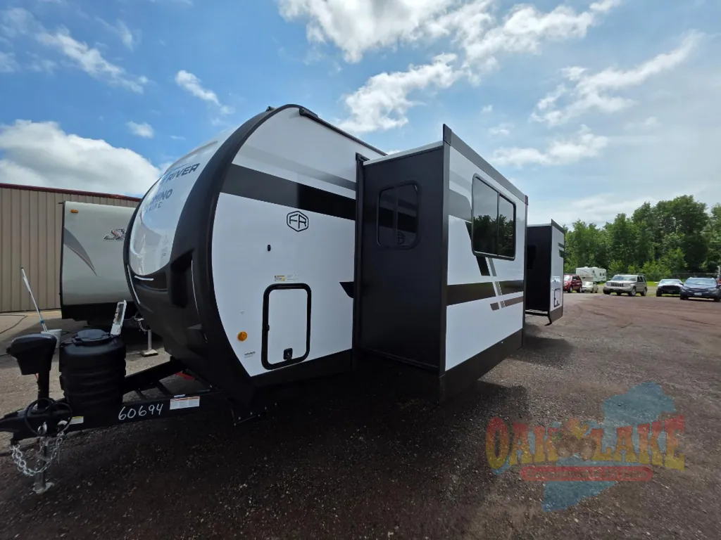 2026 Forest River Solaire 3300FLBS, Photos photo 36
