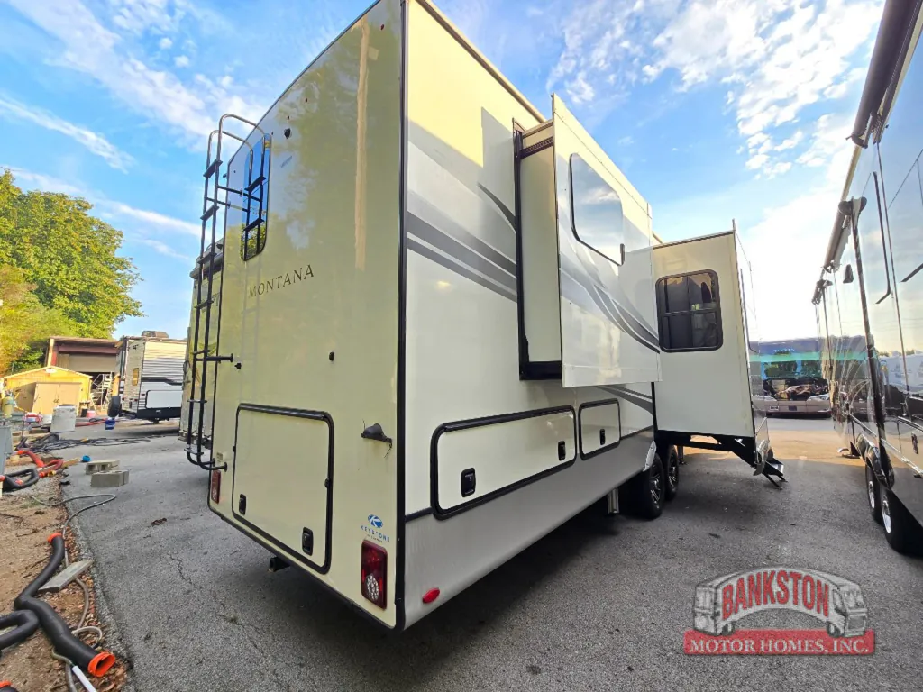 2023 Keystone Montana 3901RK, Photos photo 6