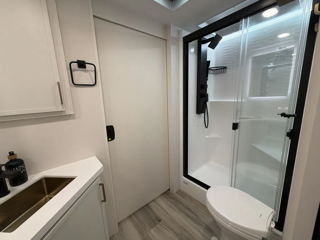 2027 Brinkley Model I 294, Photos photo 20