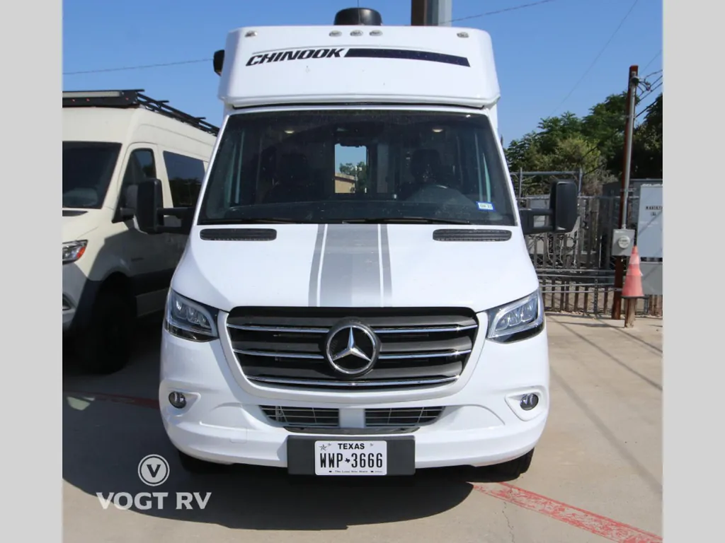 2024 Chinook RV Summit DS, Photos photo 2